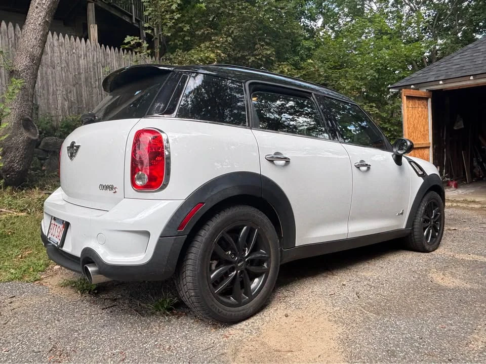 2012 Mini Mini 2nd Gen - Image 2 of 13