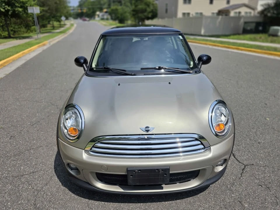 2012 Mini Mini 2nd Gen - Image 2 of 17