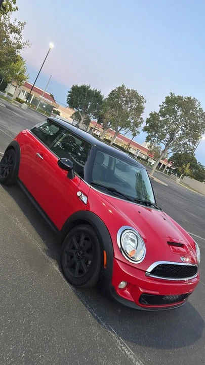 2012 Mini Mini 2nd Gen - Image 2 of 10