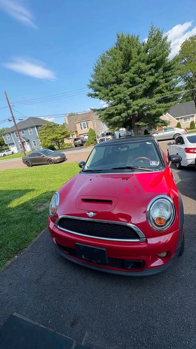 2012 Mini Mini 2nd Gen - Image 2 of 9