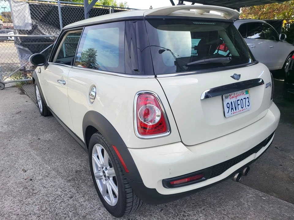 2012 Mini Mini 2nd Gen - Image 4 of 11