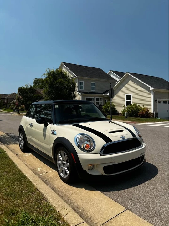 2012 Mini Mini 2nd Gen - Image 4 of 15