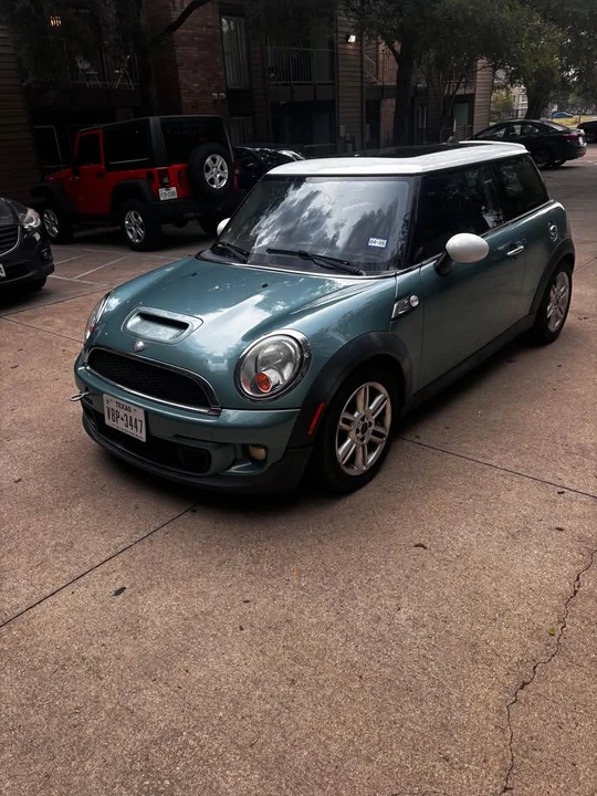 2012 Mini Mini 2nd Gen - Image 2 of 15