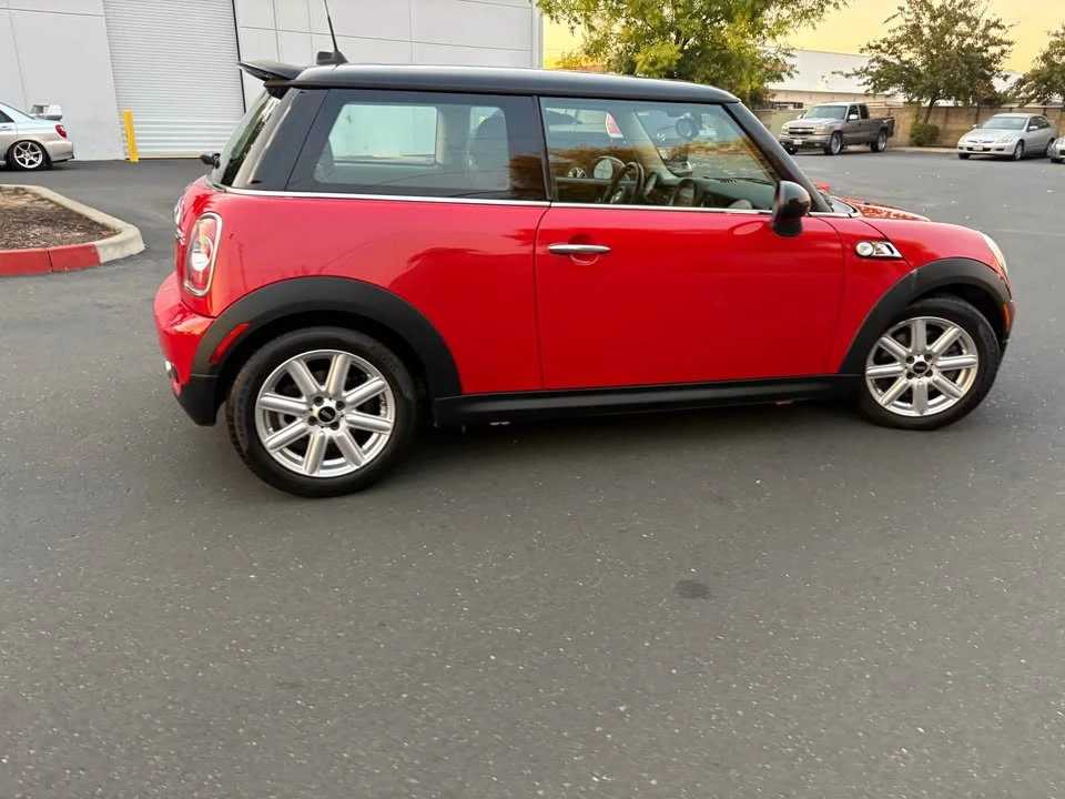 2012 Mini Mini 2nd Gen - Image 3 of 10