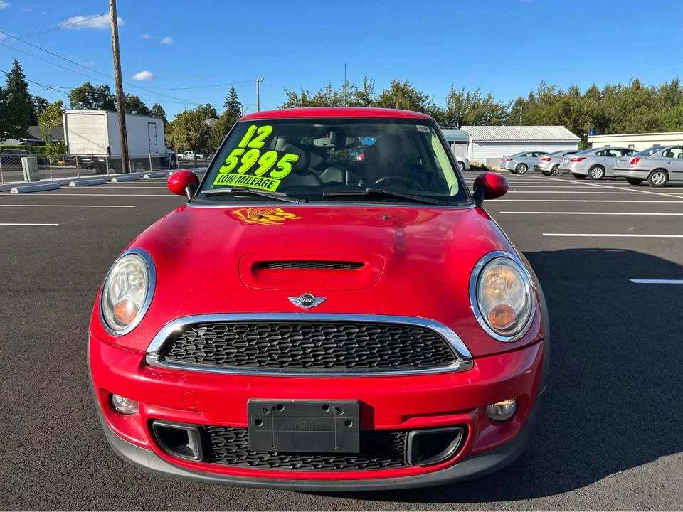 2012 Mini Mini 2nd Gen - Image 2 of 11