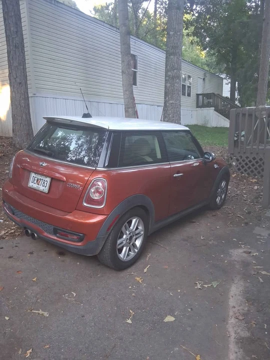 2012 Mini Mini 2nd Gen - Image 2 of 3