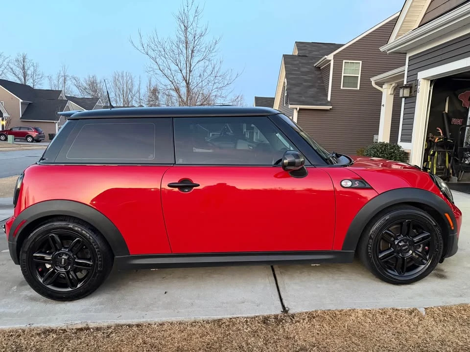2012 Mini Mini 2nd Gen - Image 2 of 8