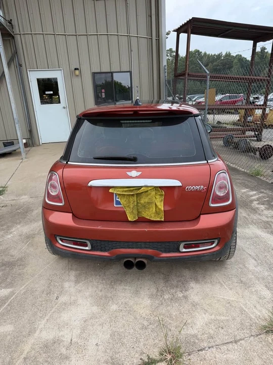 2012 Mini Mini 2nd Gen - Image 2 of 8