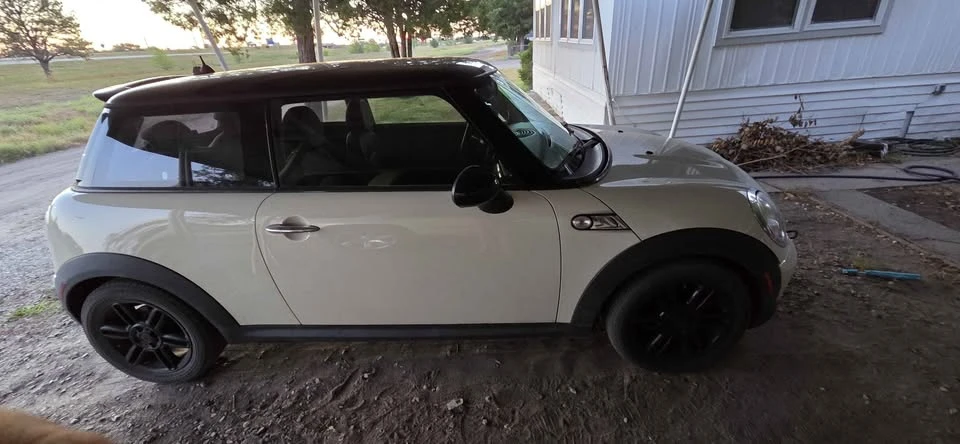 2012 Mini Mini 2nd Gen - Image 2 of 4