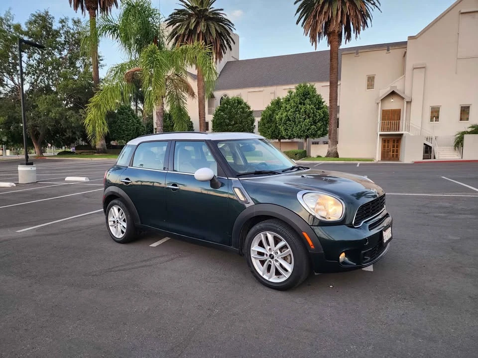 2012 Mini Mini 2nd Gen - Image 2 of 9
