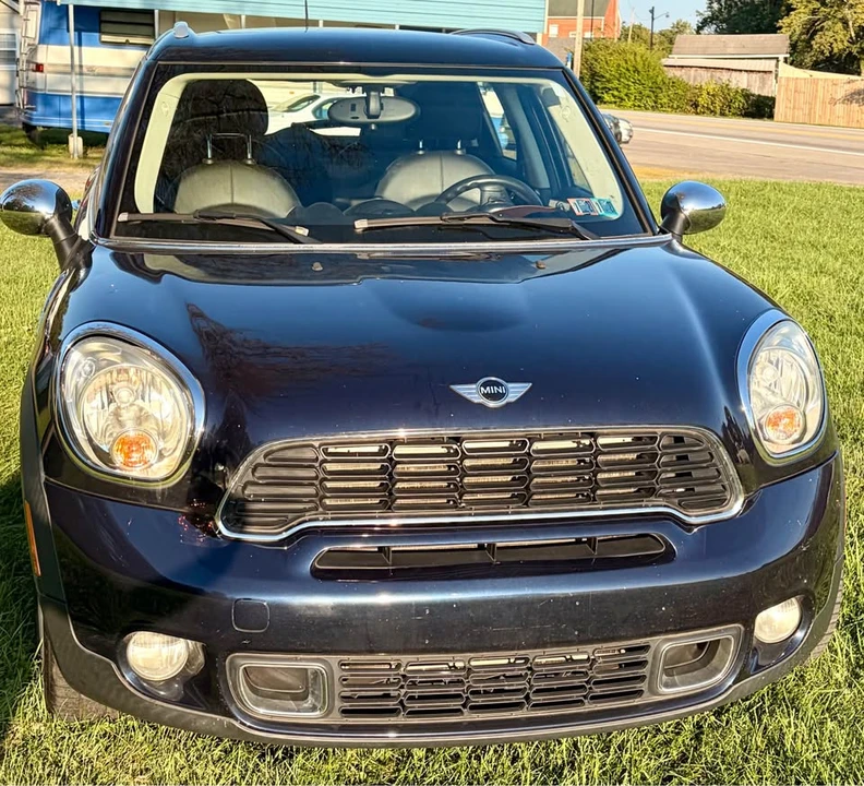 2012 Mini Mini 2nd Gen - Image 2 of 20