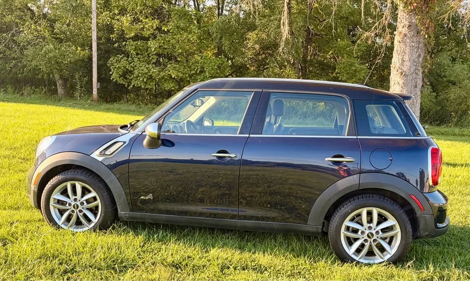 2012 Mini Mini 2nd Gen - Image 3 of 20