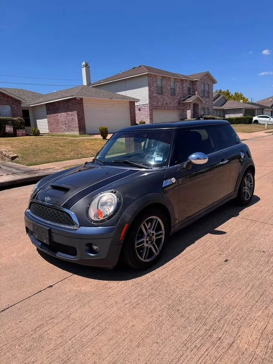 2012 Mini Coupe & Roadster - Image 2 of 6
