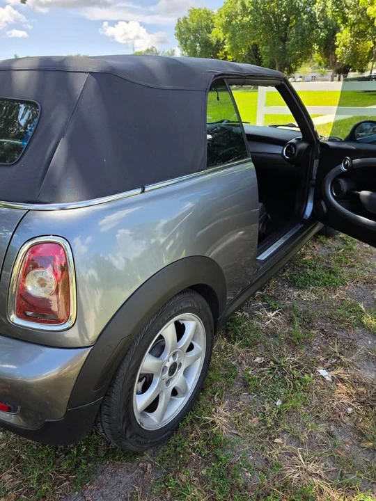 2012 Mini Coupe & Roadster - Image 3 of 13