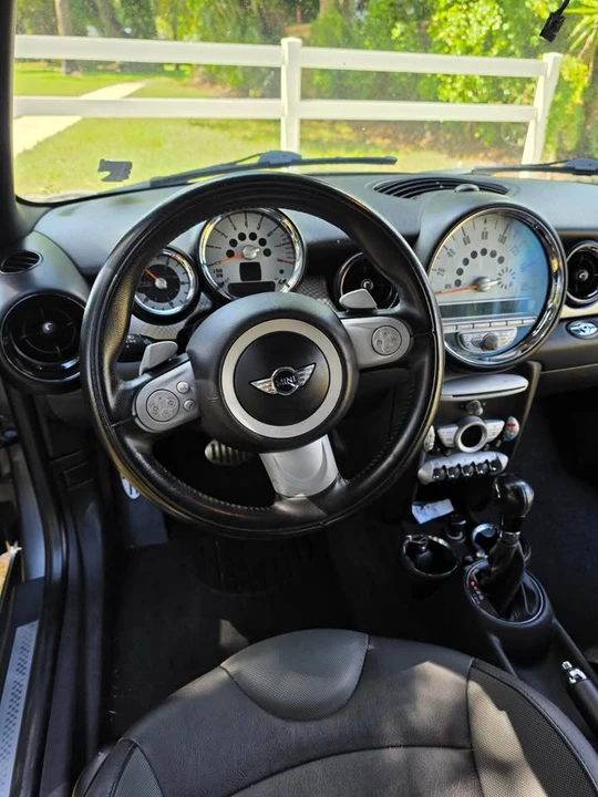 2012 Mini Coupe & Roadster - Image 8 of 13