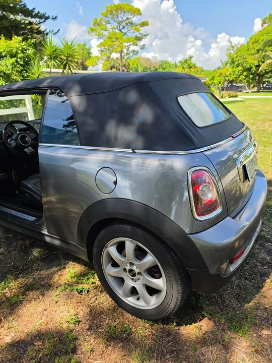 2012 Mini Coupe & Roadster - Image 12 of 13