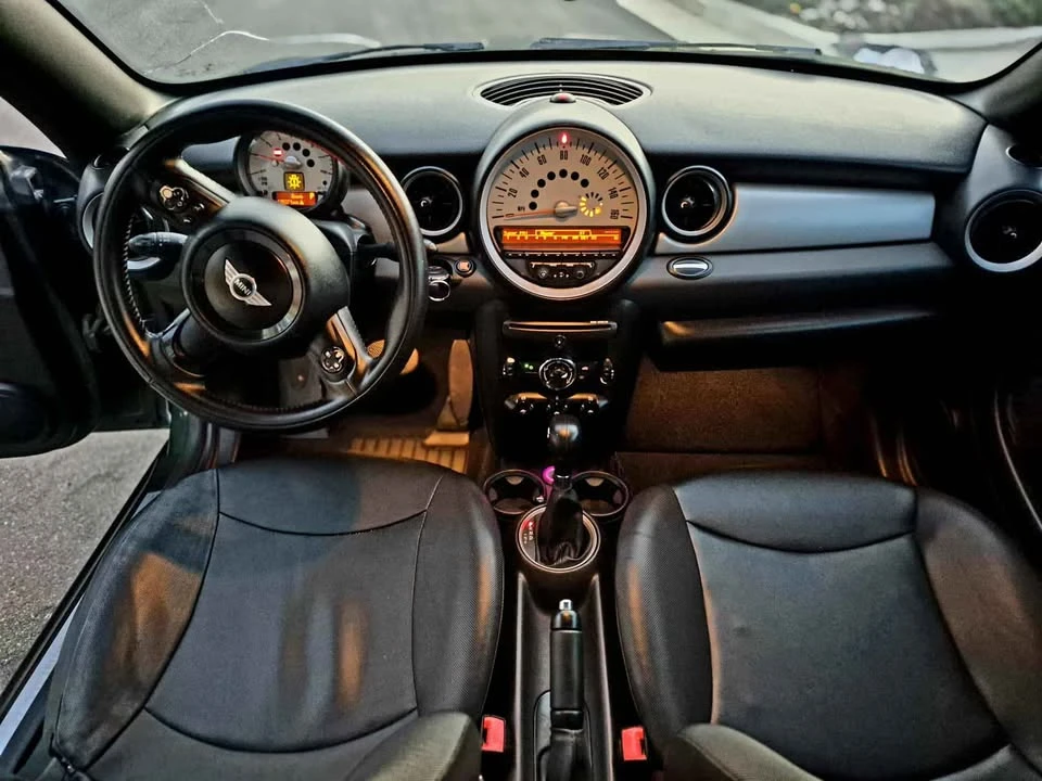 2012 Mini Coupe & Roadster - Image 11 of 12