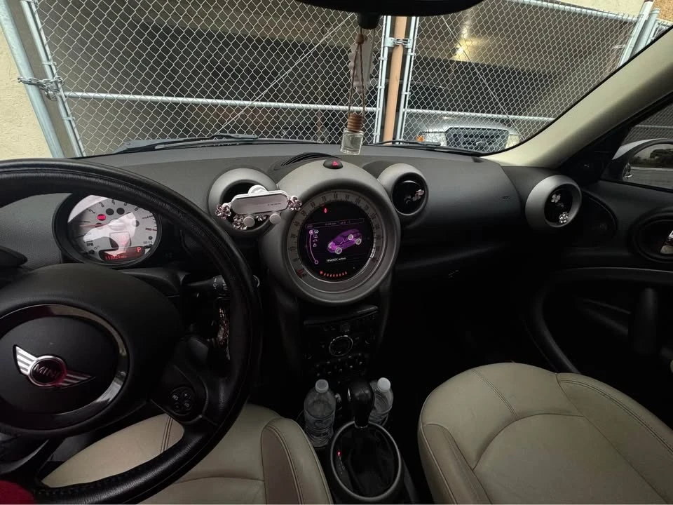 2012 Mini Mini 2nd Gen - Image 3 of 6