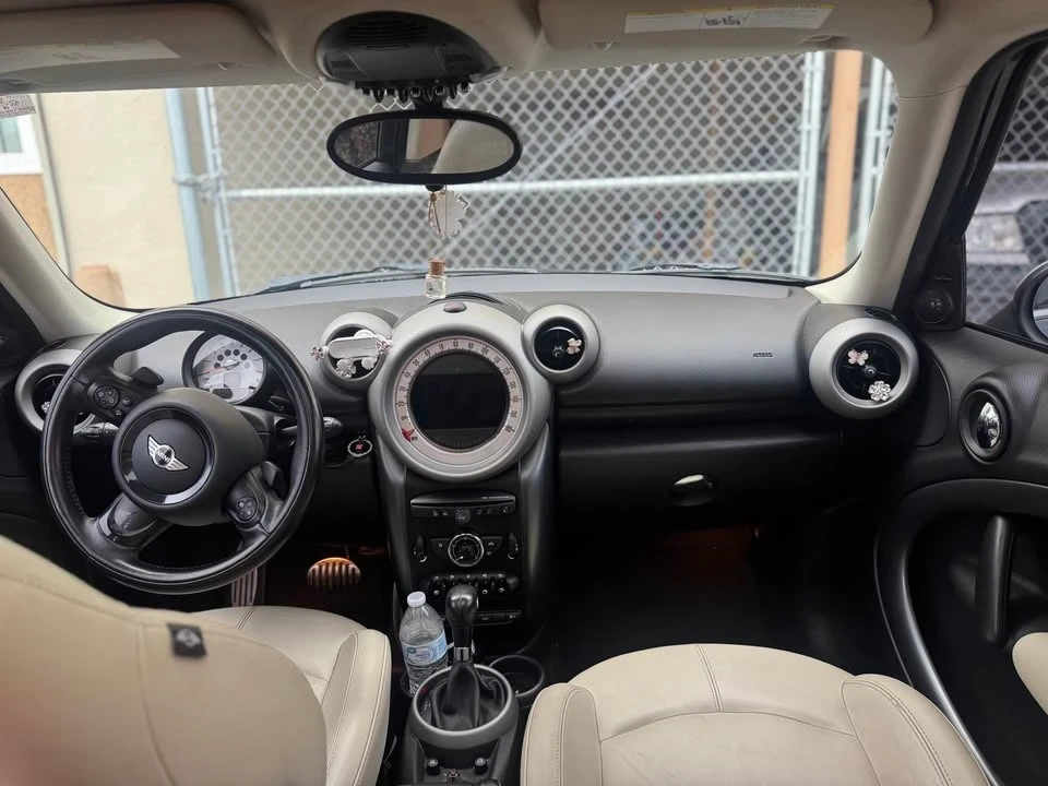 2012 Mini Mini 2nd Gen - Image 4 of 6