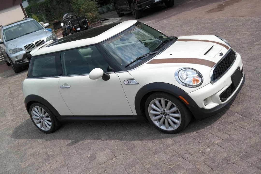 2012 Mini Mini 2nd Gen - Image 2 of 21