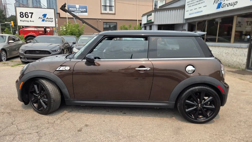 2012 Mini Mini 2nd Gen - Image 2 of 20