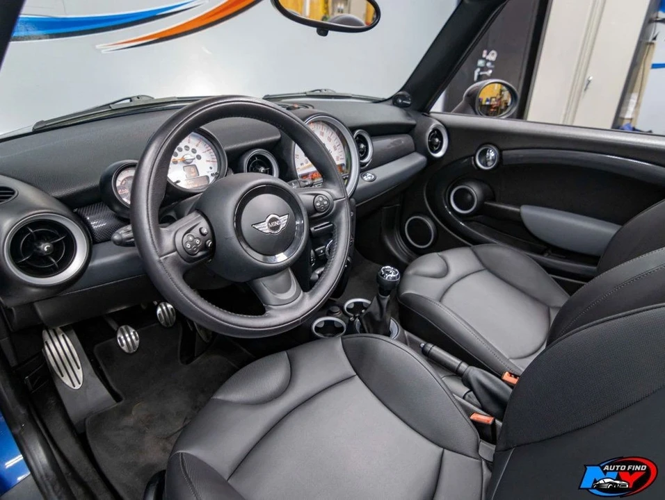 2012 Mini Coupe & Roadster - Image 16 of 21