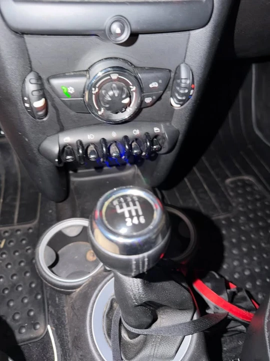 2012 Mini Mini 2nd Gen - Image 4 of 11