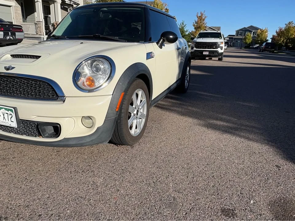 2012 Mini Mini 2nd Gen - Image 2 of 11