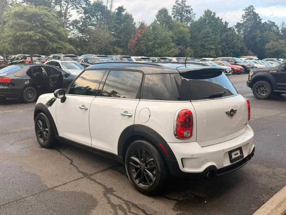 2012 Mini Mini 2nd Gen - Image 2 of 11