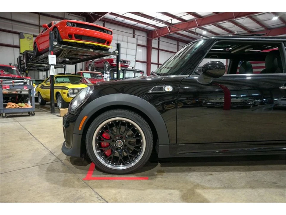 2012 Mini Mini 2nd Gen - Image 3 of 31