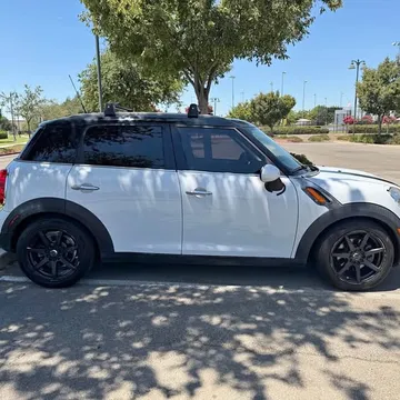 2012 MINI Countryman Classic Cooper Hatchback 4D