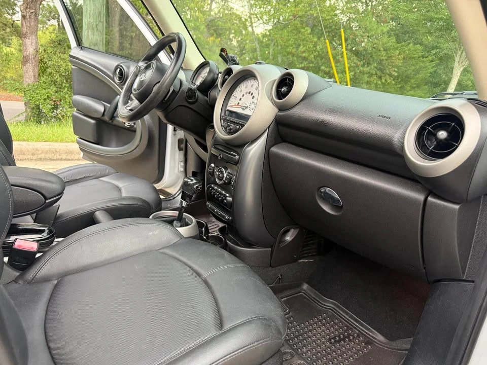 2012 Mini Countryman 1st Gen - Image 16 of 19