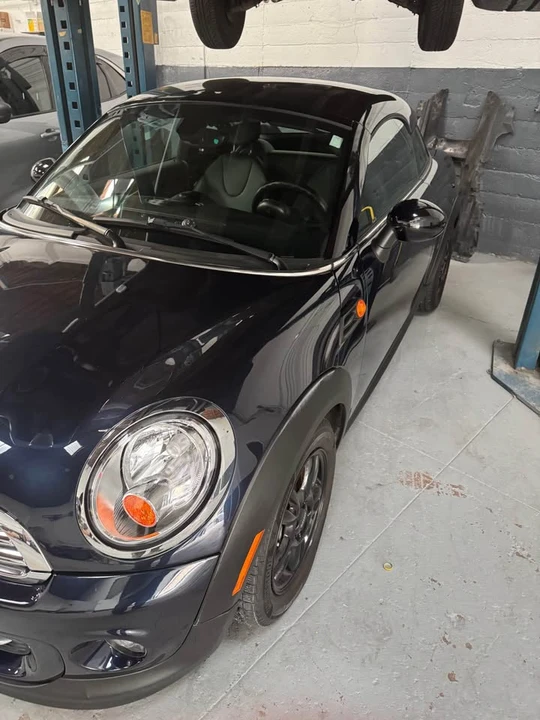 2012 Mini Coupe & Roadster - Image 6 of 7