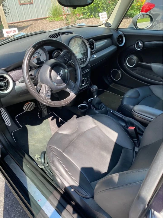 2012 Mini Coupe & Roadster - Image 9 of 15