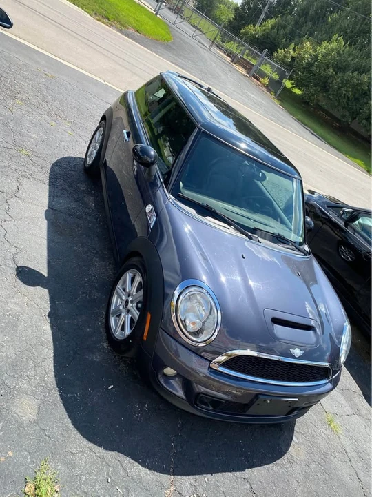 2012 Mini Coupe & Roadster - Image 2 of 15