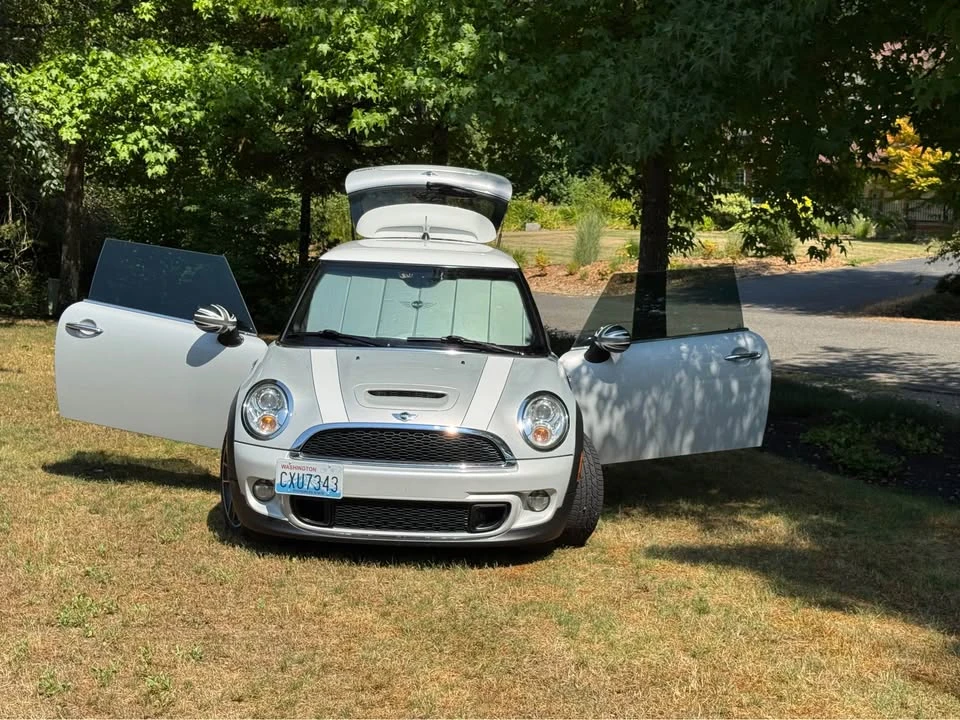2012 Mini Coupe & Roadster - Image 13 of 14