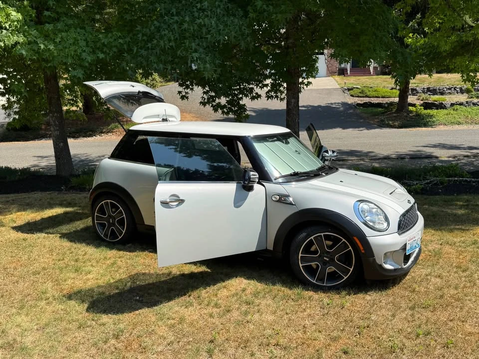 2012 Mini Coupe & Roadster - Image 12 of 14