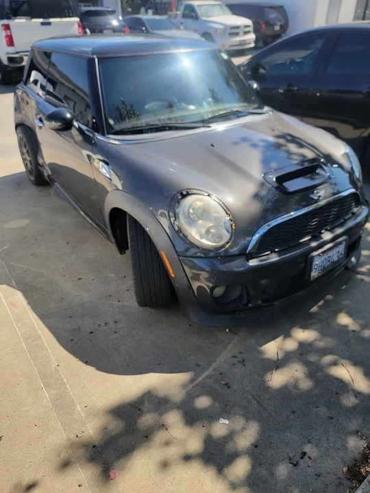 2012 Mini Mini 2nd Gen - Image 2 of 9