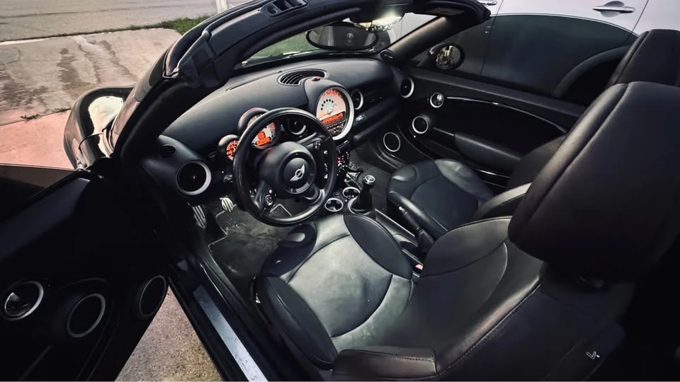 2012 Mini Modern Mini - Image 9 of 15