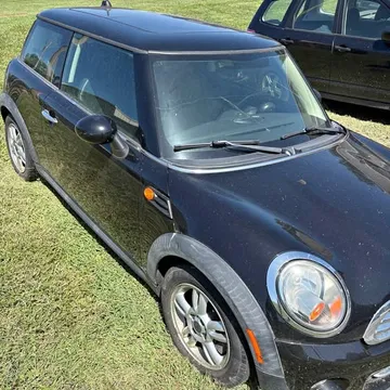 2012 MINI Hardtop 2 Door Cooper Classic Hatchback 2D