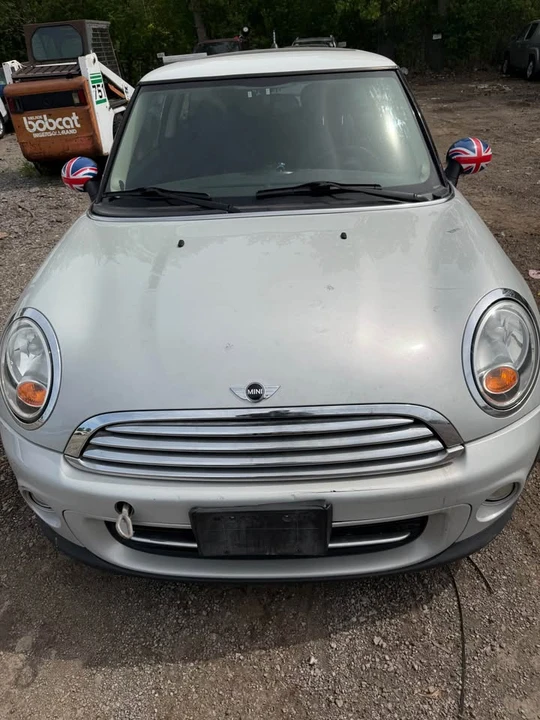 2012 Mini Mini 2nd Gen - Image 2 of 8