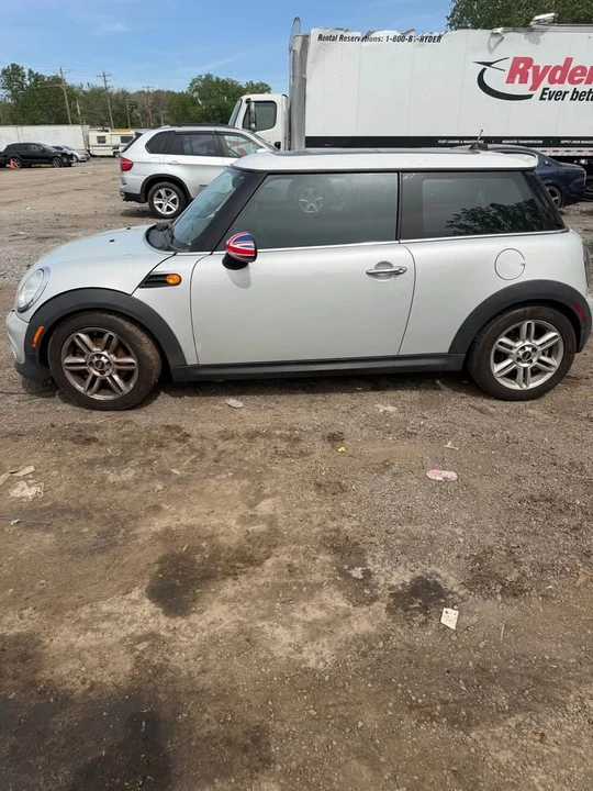 2012 Mini Mini 2nd Gen - Image 4 of 8