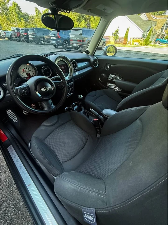 2012 Mini Mini 2nd Gen - Image 4 of 13