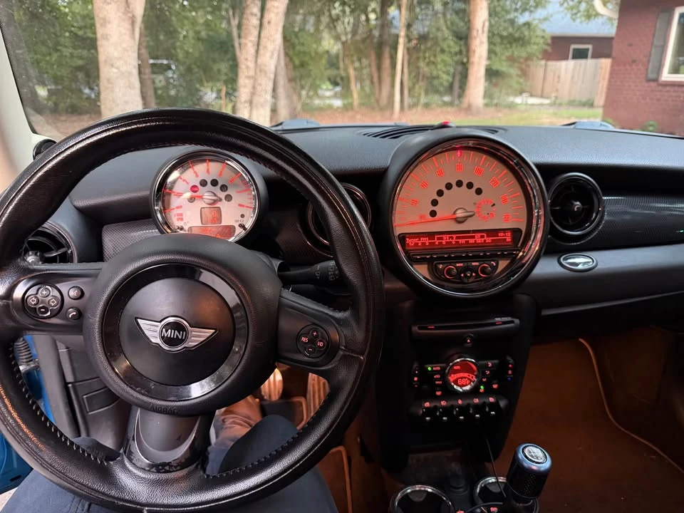 2012 Mini Mini 2nd Gen - Image 5 of 8