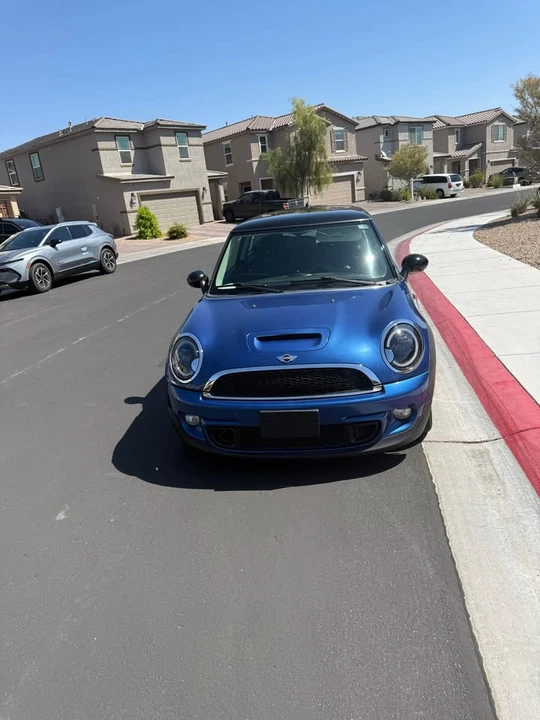 2012 Mini Mini 2nd Gen - Image 2 of 16