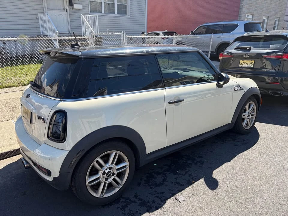2012 Mini Mini 2nd Gen - Image 4 of 11