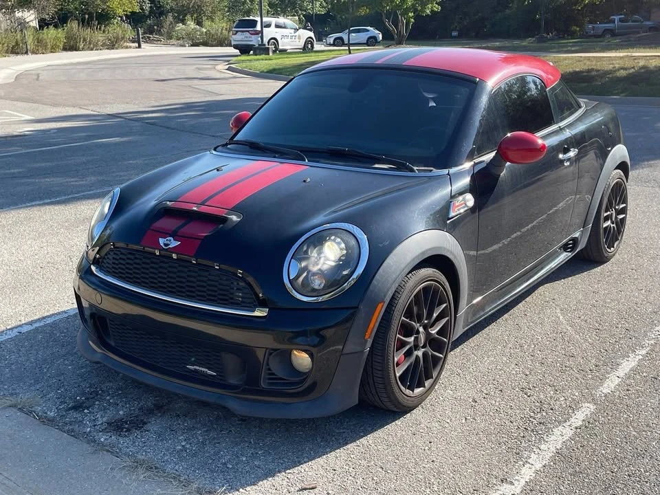 2012 Mini Coupe & Roadster - Image 8 of 9
