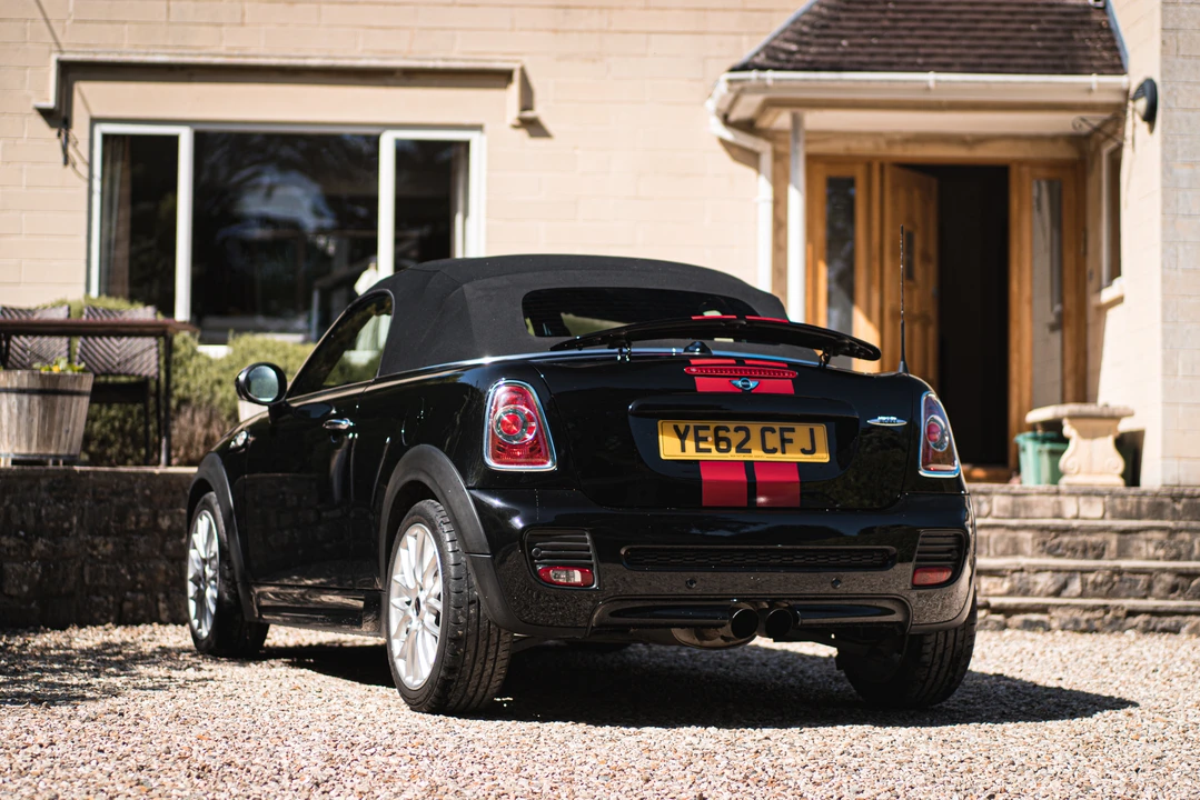 2012 Mini Coupe & Roadster - Image 9 of 31