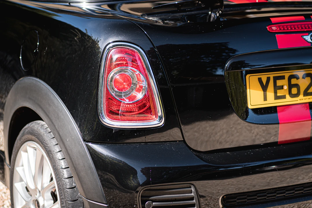 2012 Mini Coupe & Roadster - Image 30 of 31