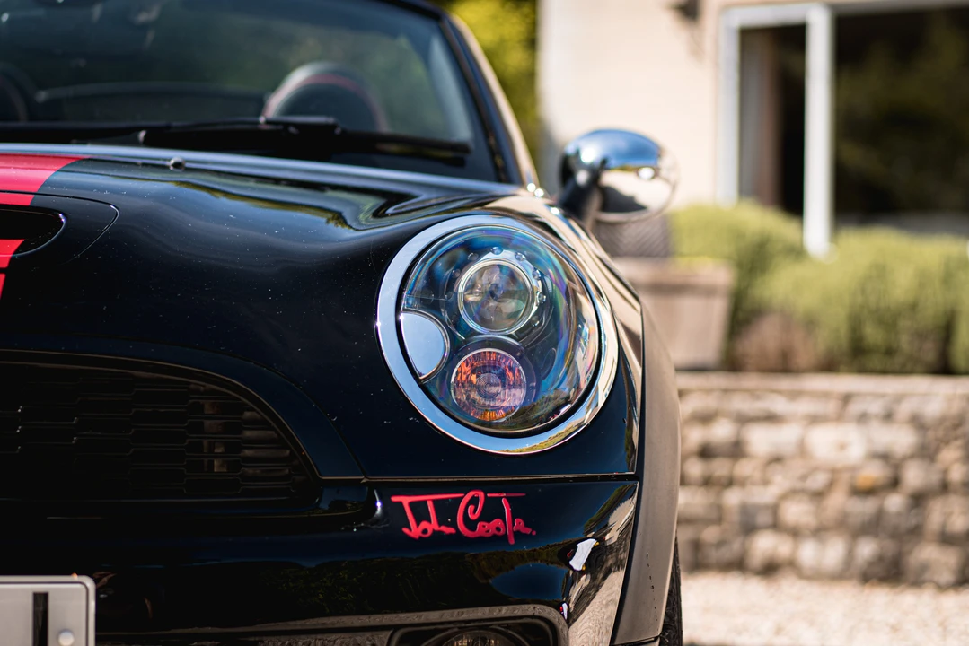 2012 Mini Coupe & Roadster - Image 17 of 31